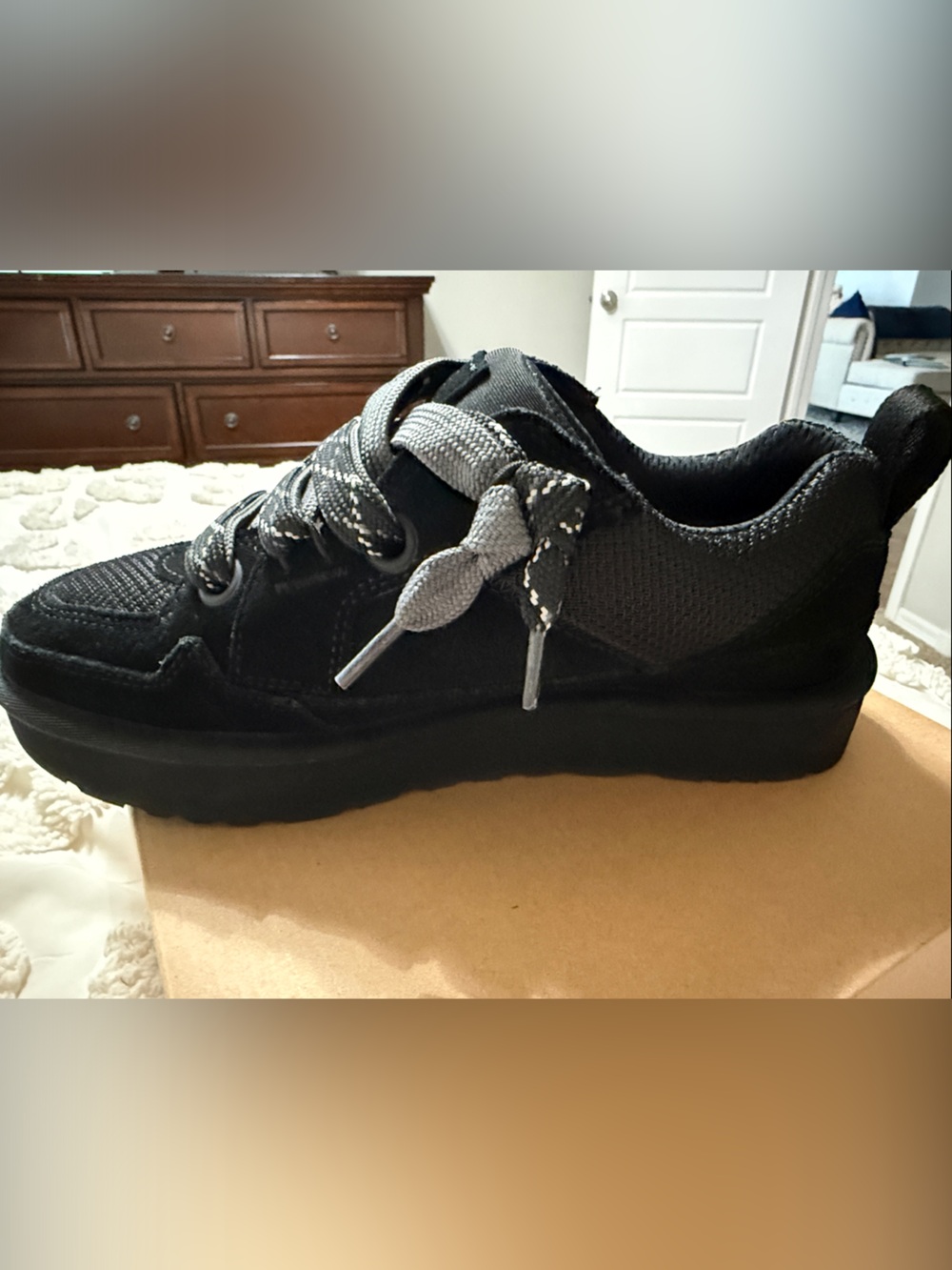 Uggs LowMel Black and Gray Lace-Up Platform Sneakers - Picture 6 of 6